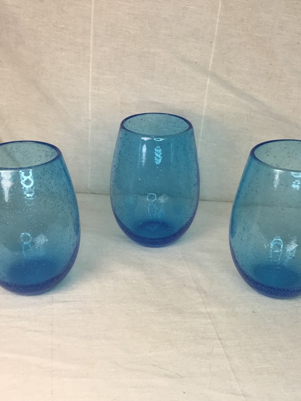 3 Vintage Bubble Hand Blown Turquoise Seamless Wine Glasses . Drink-were Aqua .